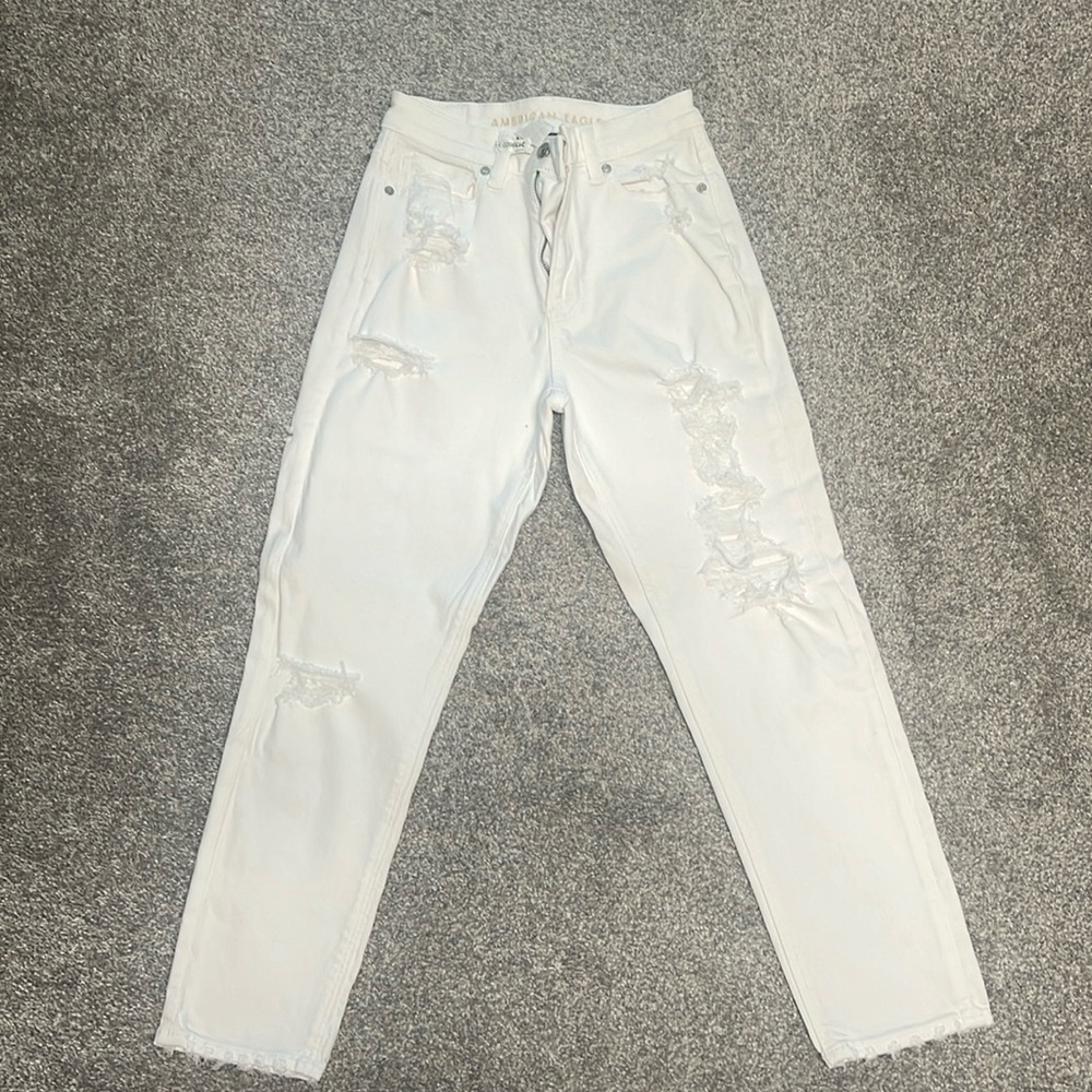 American Eagle Distressed Mom Jean